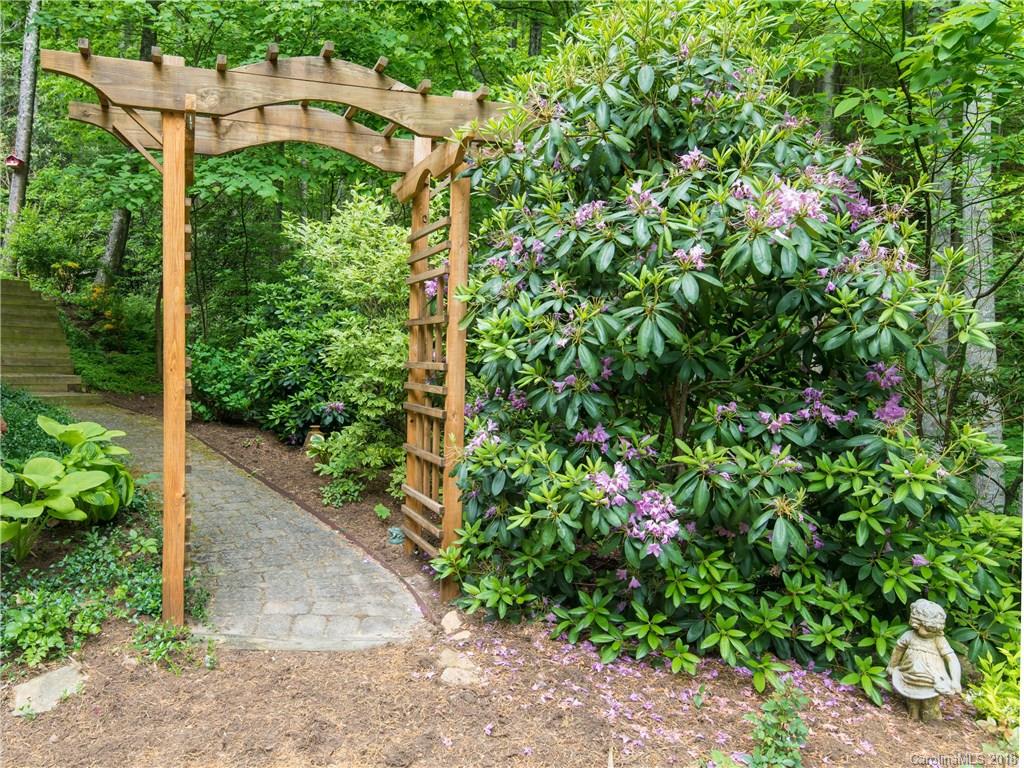 10 Orrin Lane Candler NC 28715