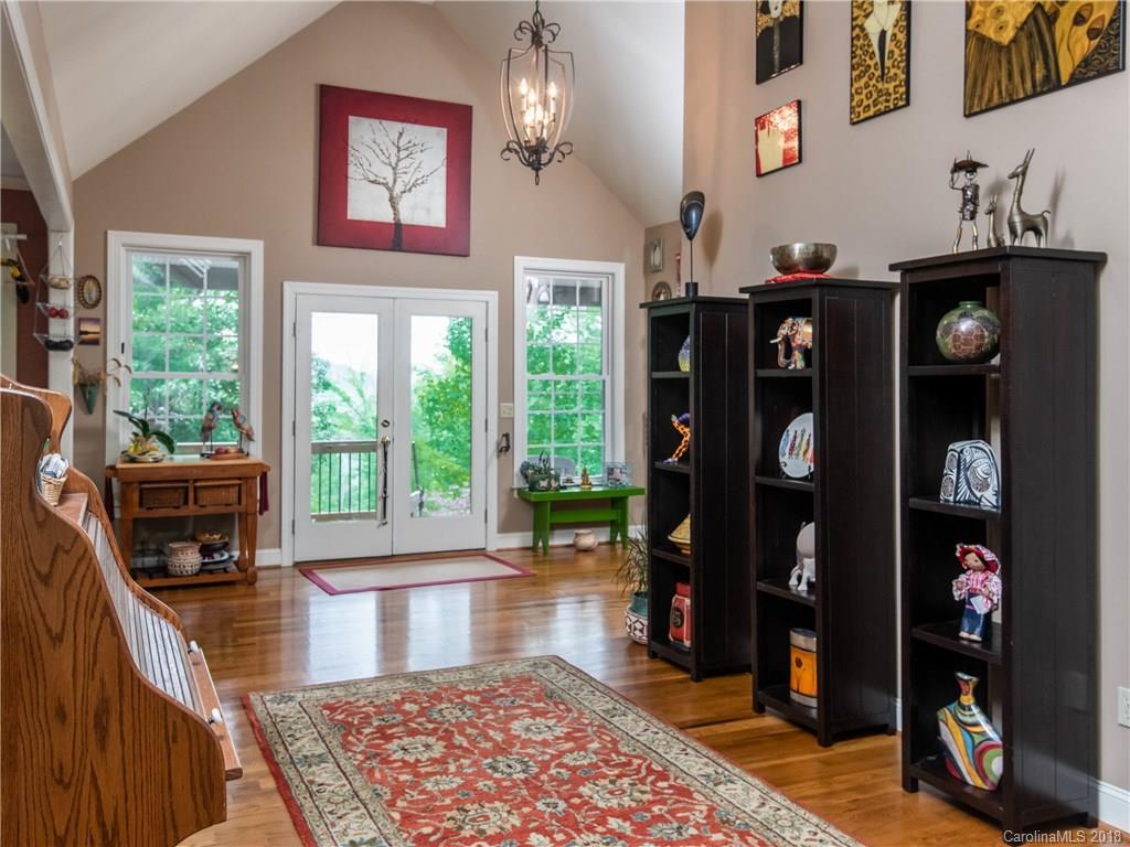 10 Orrin Lane Candler NC 28715