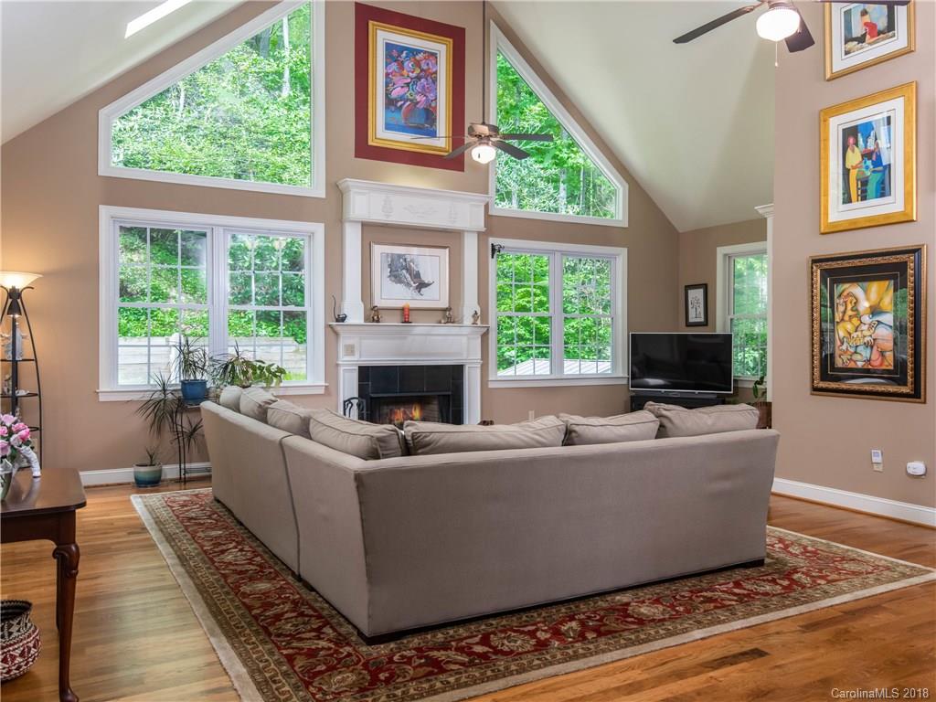 10 Orrin Lane Candler NC 28715