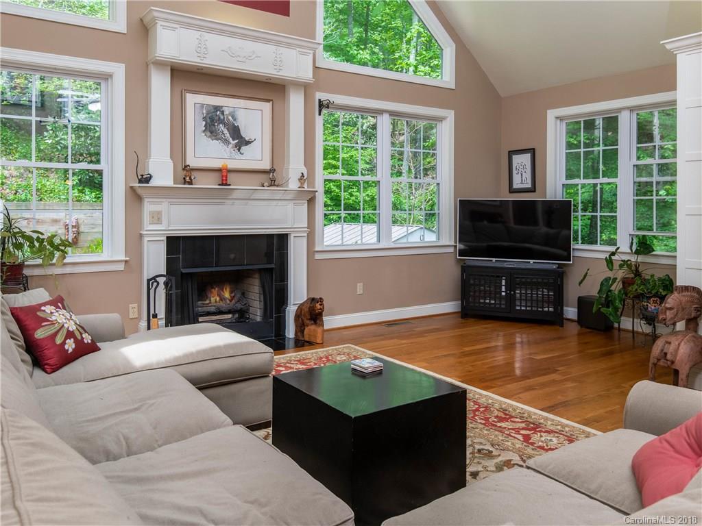 10 Orrin Lane Candler NC 28715