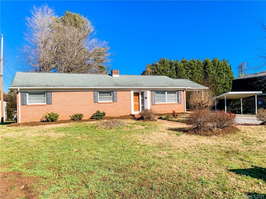 322 13th Avenue Nw Hickory NC 28601
