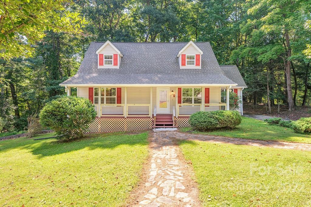 75 Captains Drive Candler NC 28715