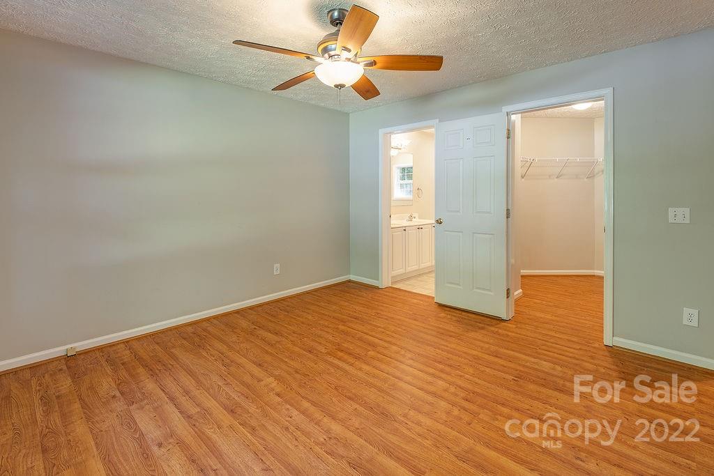 75 Captains Drive Candler NC 28715