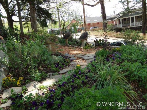 29 Edgehill Avenue Asheville NC 28801