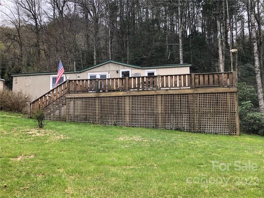 39 Alan Retreat Road Bat Cave NC 28792