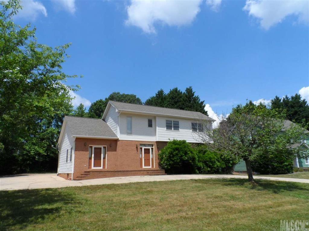 2911 8th Street Court NE Hickory NC 28601