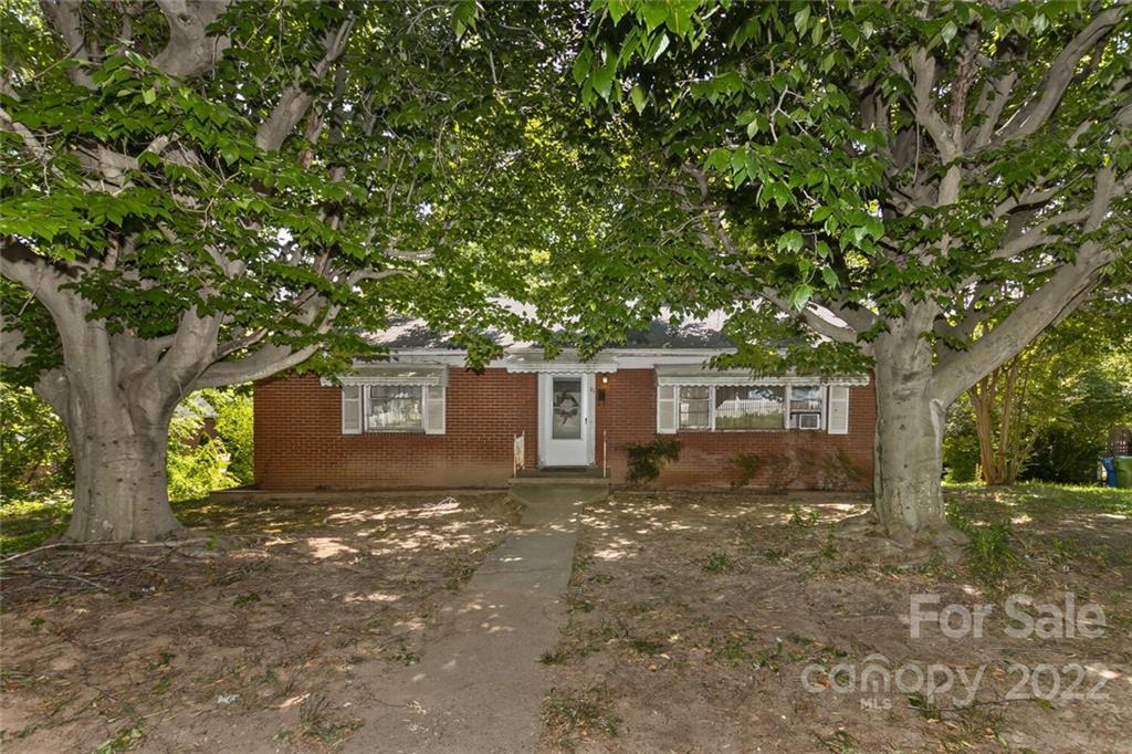 11 Mount Vernon Circle Asheville NC 28804
