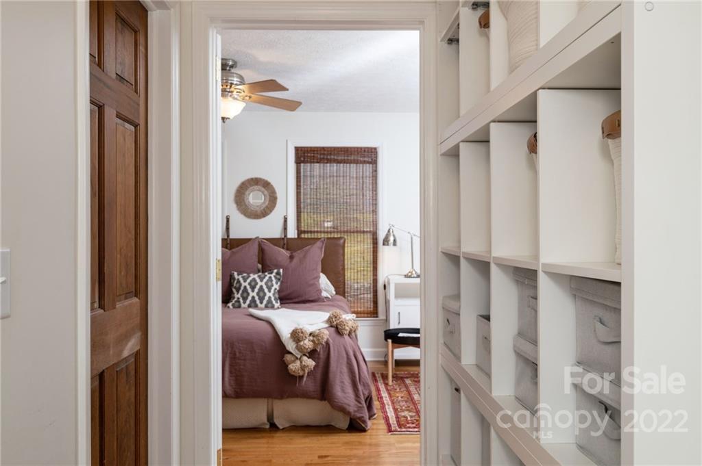 8 Knotty Alder Court Candler NC 28715