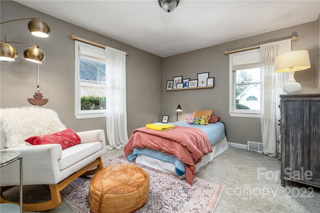 8 Knotty Alder Court Candler NC 28715