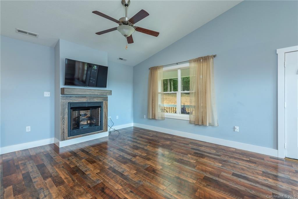 1048 Bear Creek Road Leicester NC 28748