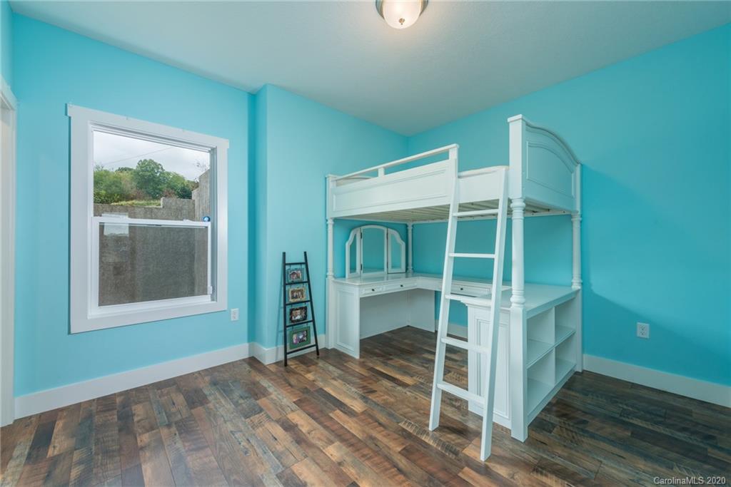 1048 Bear Creek Road Leicester NC 28748
