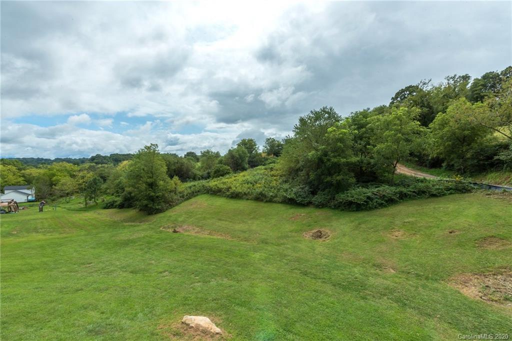 1048 Bear Creek Road Leicester NC 28748