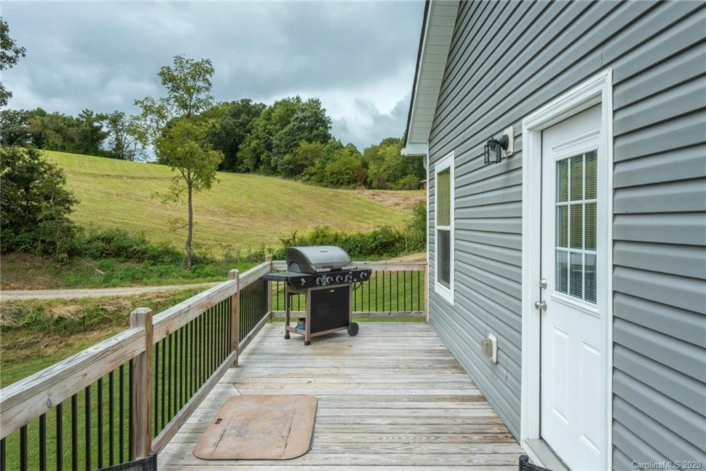 1048 Bear Creek Road Leicester NC 28748