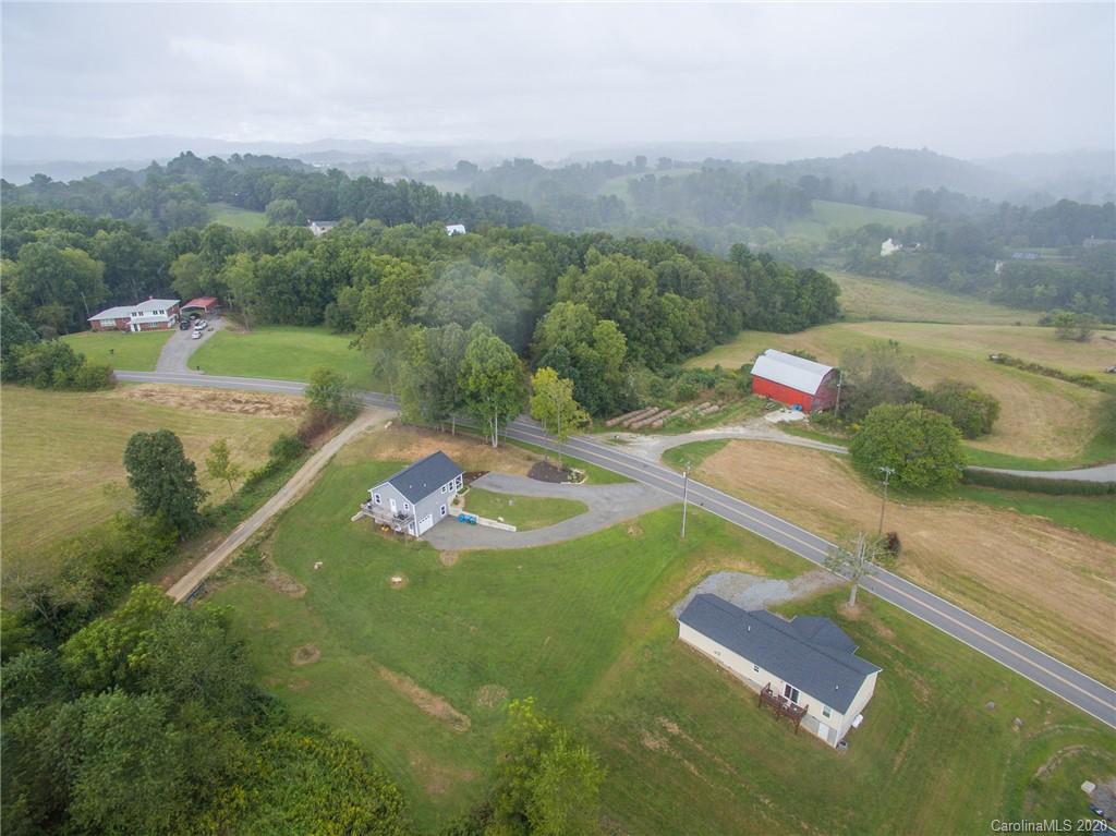 1048 Bear Creek Road Leicester NC 28748