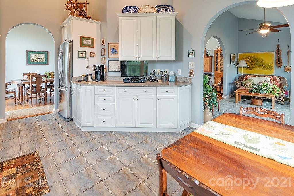 20 Stonebridge Drive Asheville NC 28805