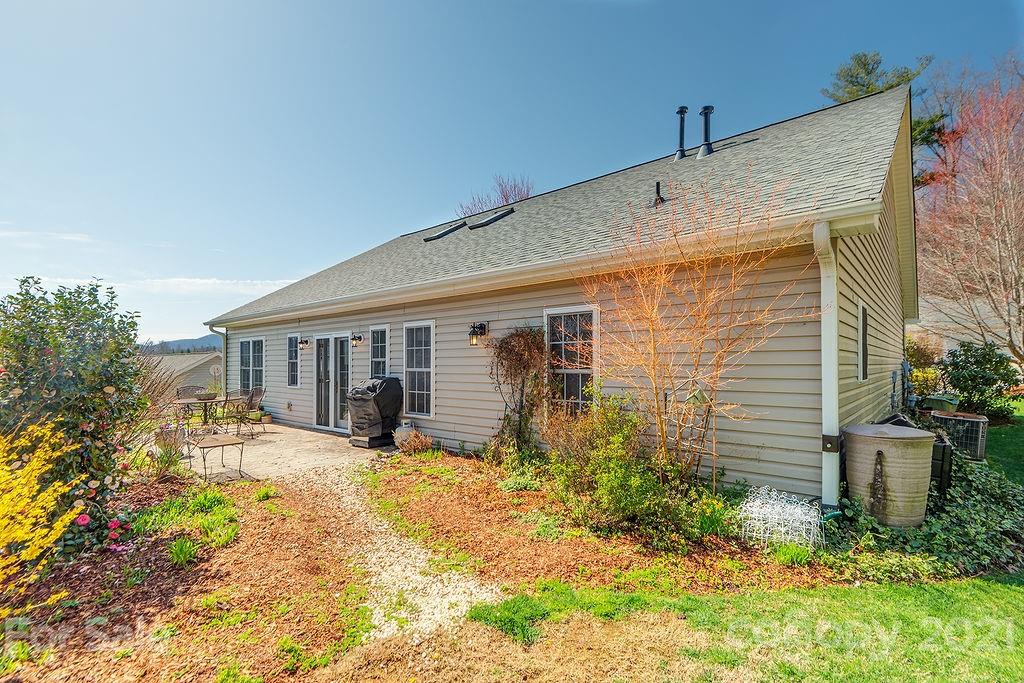20 Stonebridge Drive Asheville NC 28805