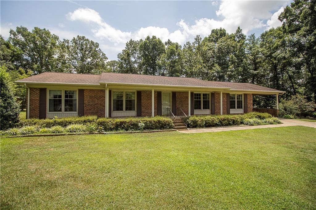 1350 18th Avenue Ne Hickory NC 28601
