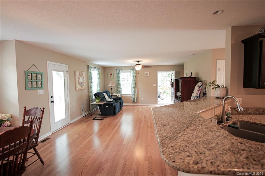 48 Parrot Road Candler NC 28715