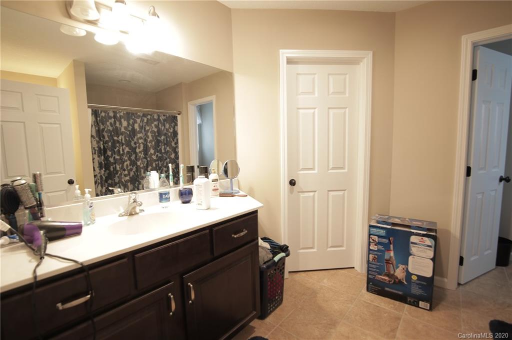 48 Parrot Road Candler NC 28715