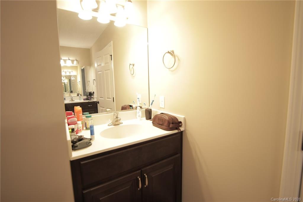 48 Parrot Road Candler NC 28715