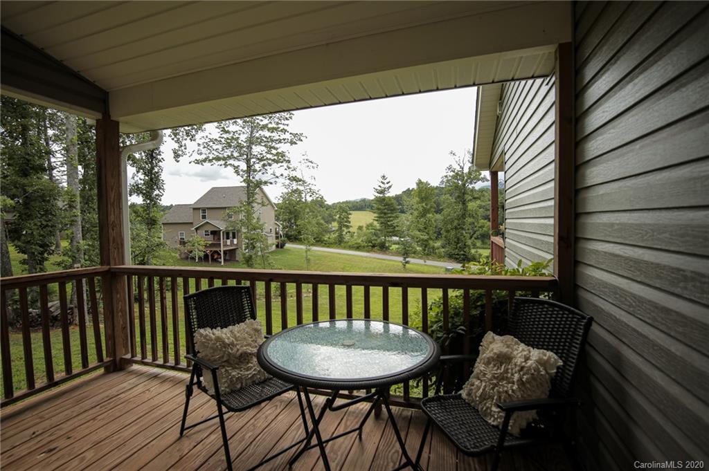 48 Parrot Road Candler NC 28715