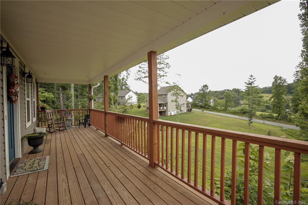 48 Parrot Road Candler NC 28715