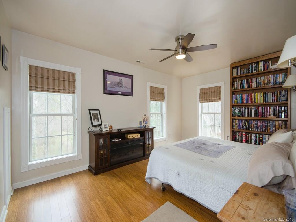 9 Clearbrook Crossing Asheville NC 28803