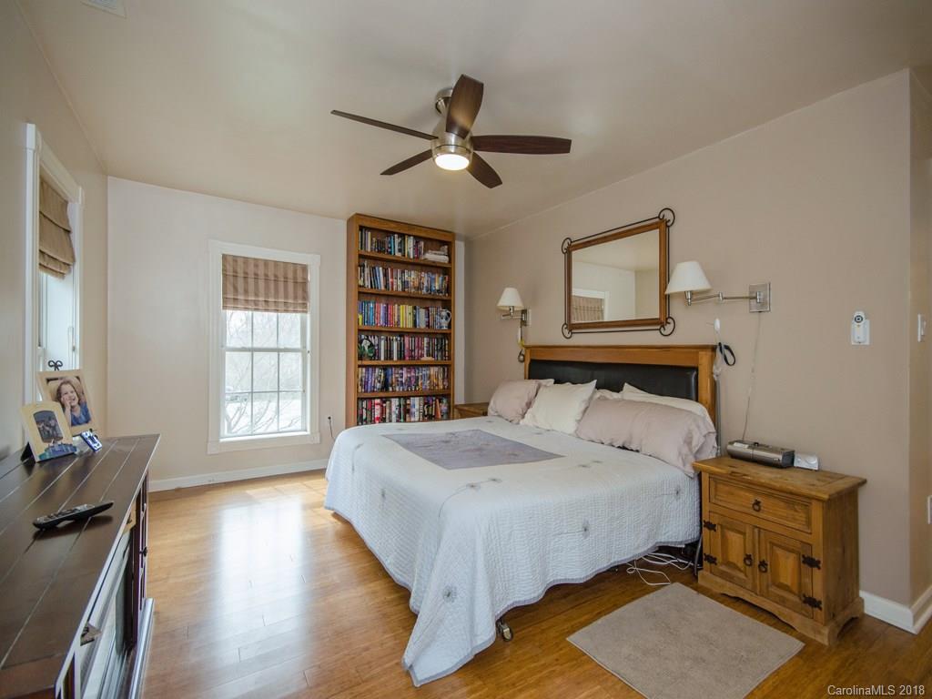 9 Clearbrook Crossing Asheville NC 28803