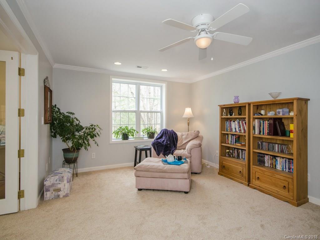 9 Clearbrook Crossing Asheville NC 28803