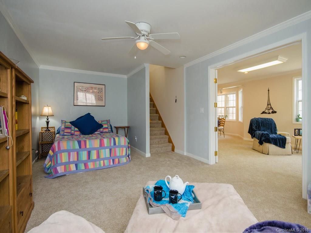 9 Clearbrook Crossing Asheville NC 28803