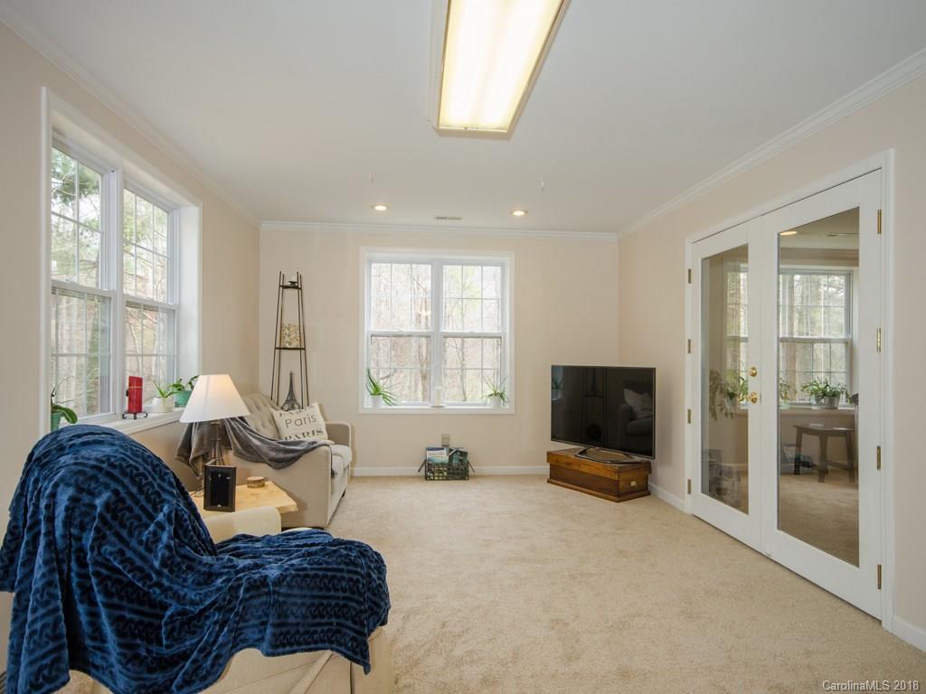 9 Clearbrook Crossing Asheville NC 28803