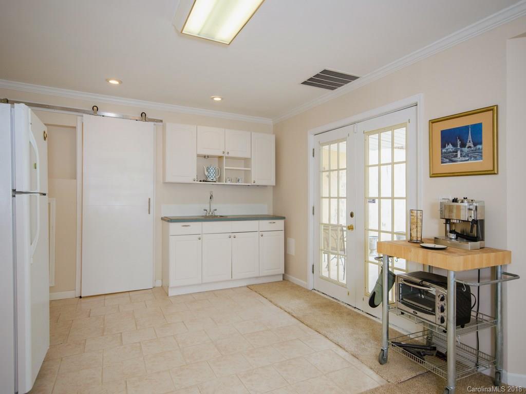 9 Clearbrook Crossing Asheville NC 28803