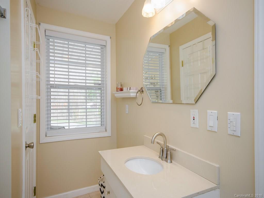 9 Clearbrook Crossing Asheville NC 28803