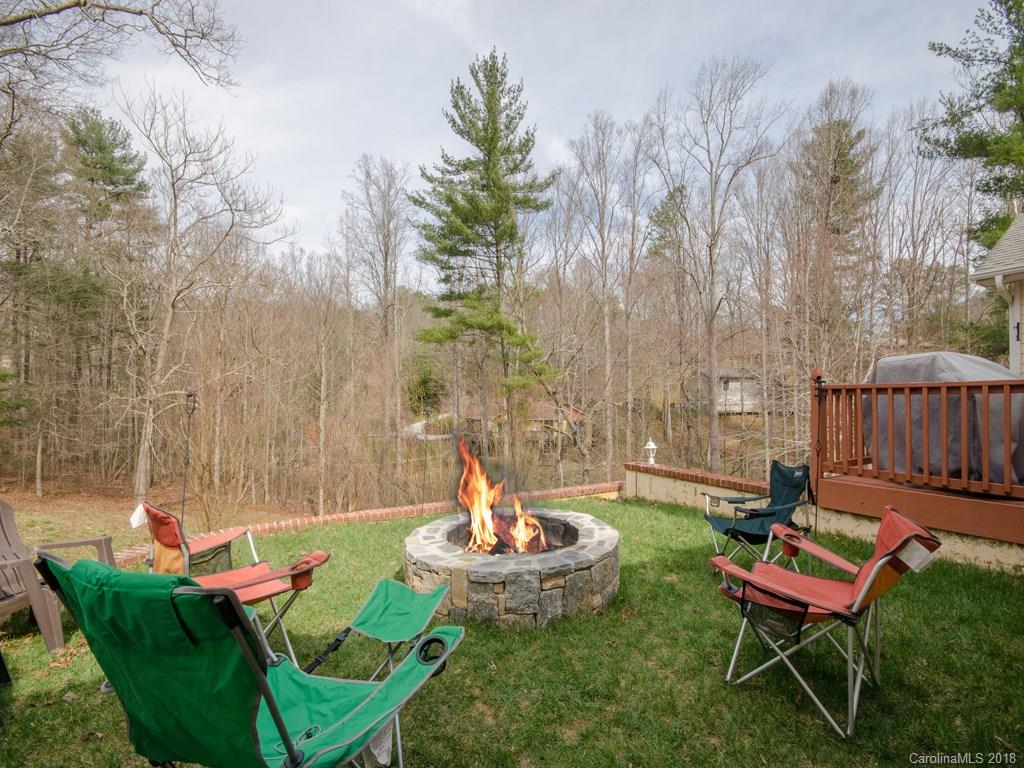 9 Clearbrook Crossing Asheville NC 28803