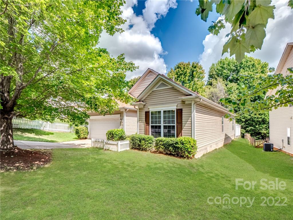3319 Crutchfield Place Charlotte NC 28213