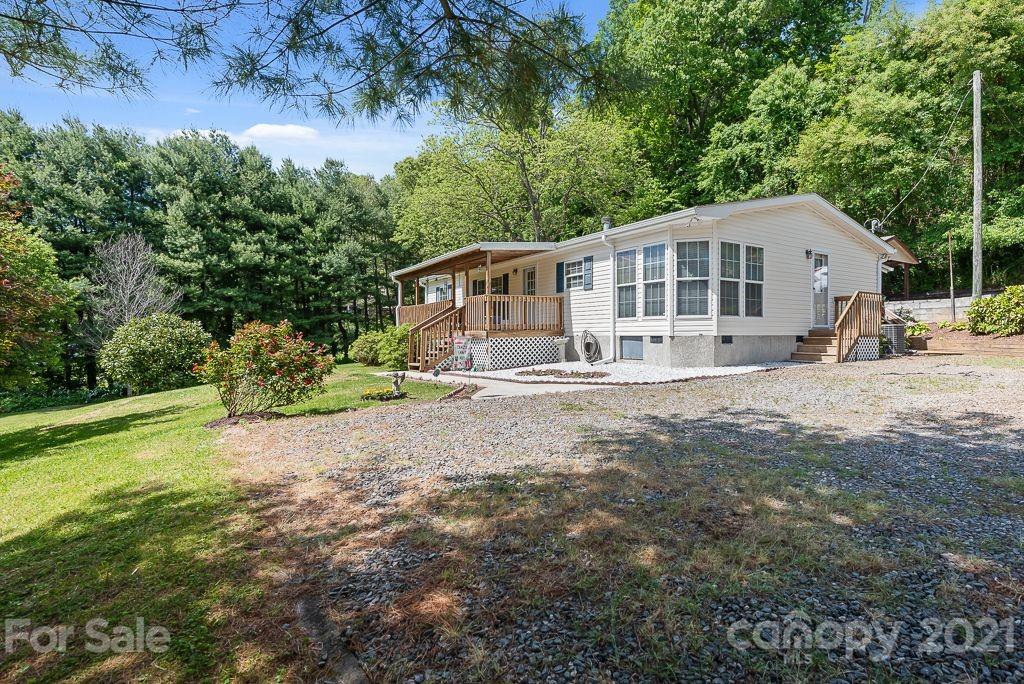 10 Jazaka Ridge Lane Swannanoa NC 28778