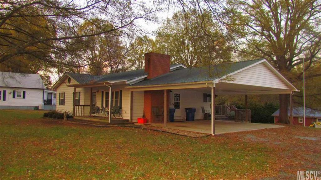 74 7th Street NW Taylorsville NC 28681