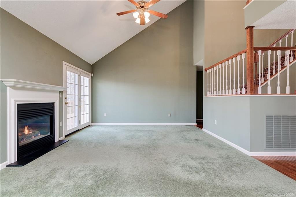 8 Tree Top Place Black Mountain NC 28711