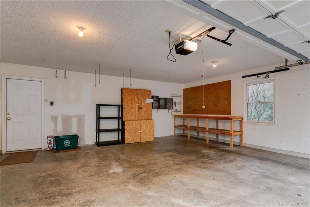 8 Tree Top Place Black Mountain NC 28711