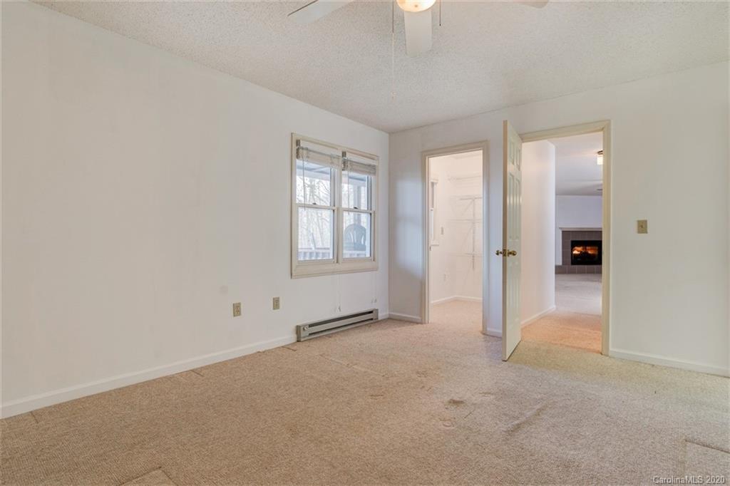 8 Tree Top Place Black Mountain NC 28711