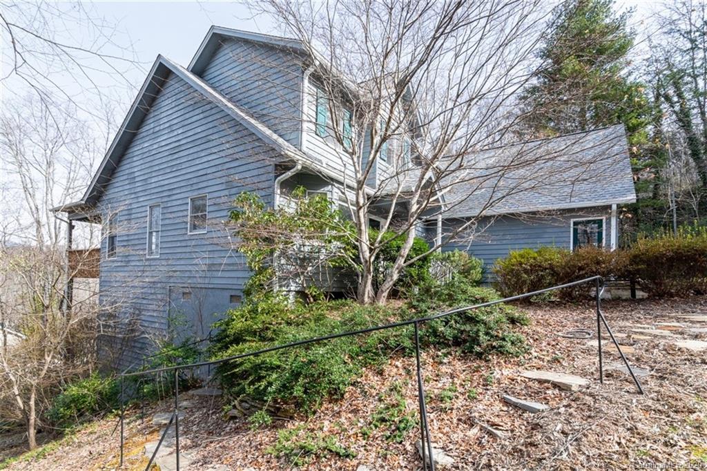 8 Tree Top Place Black Mountain NC 28711