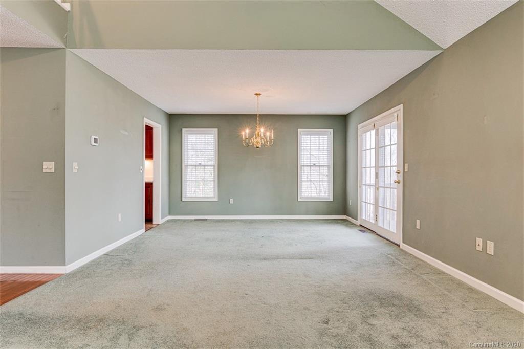 8 Tree Top Place Black Mountain NC 28711