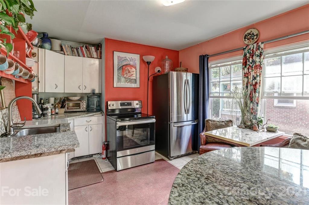 107 Gibbs Street Swannanoa NC 28778