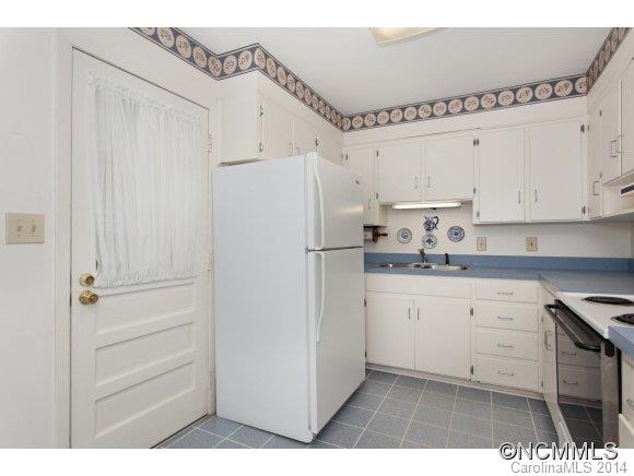 9 Brucemont Place Asheville NC 28806