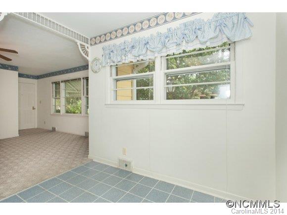 9 Brucemont Place Asheville NC 28806