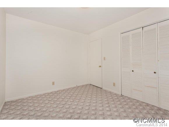 9 Brucemont Place Asheville NC 28806