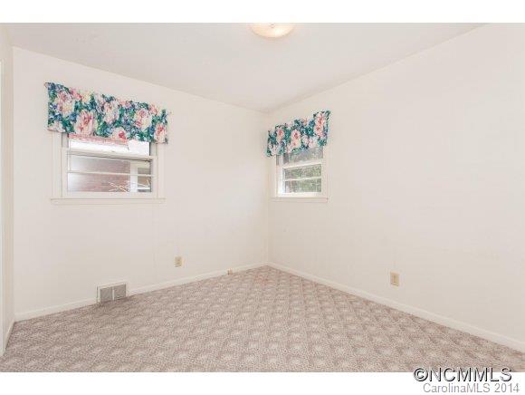 9 Brucemont Place Asheville NC 28806