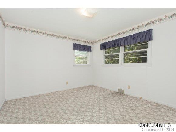 9 Brucemont Place Asheville NC 28806