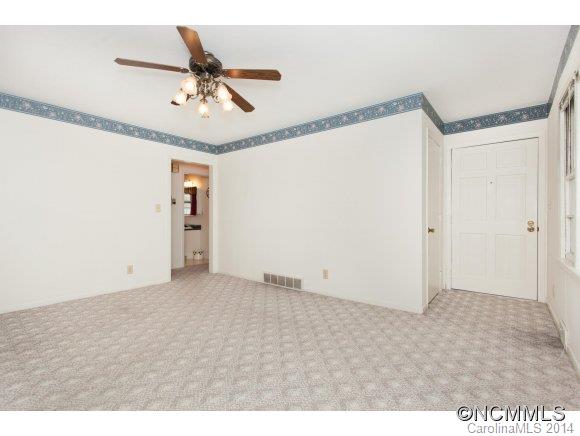 9 Brucemont Place Asheville NC 28806