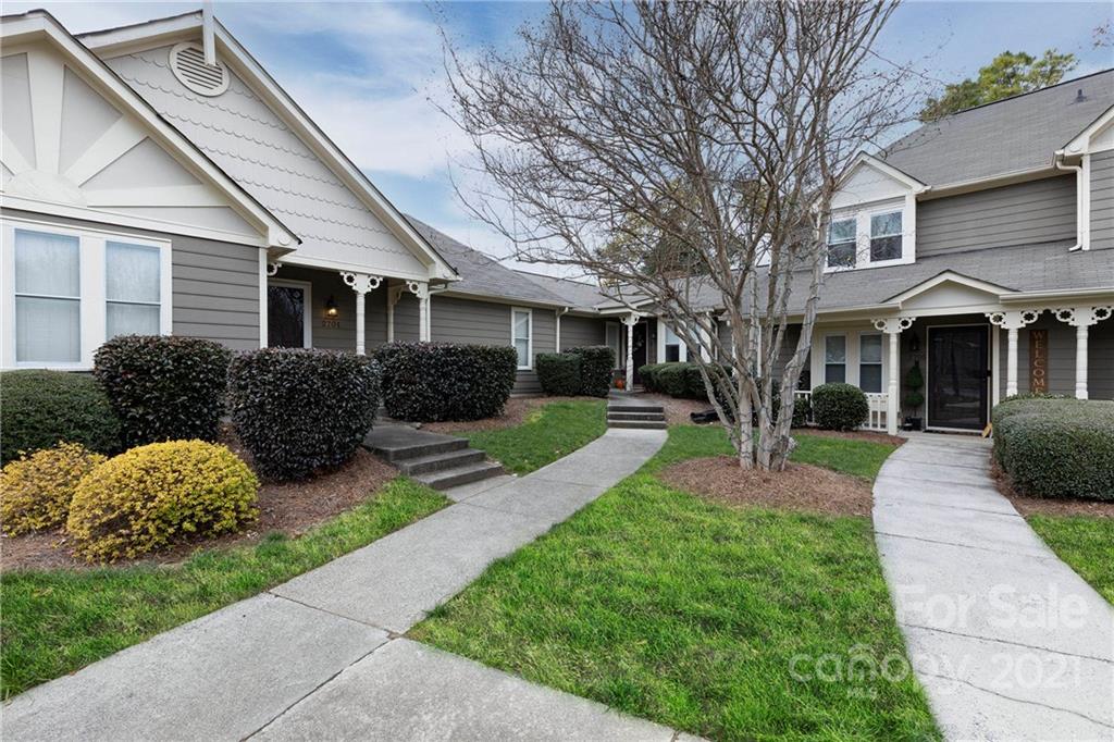 2703 Von Thuringer Court Charlotte NC 28210